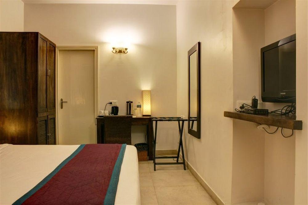 Devraj Niwas Hotel Jaipur Bagian luar foto