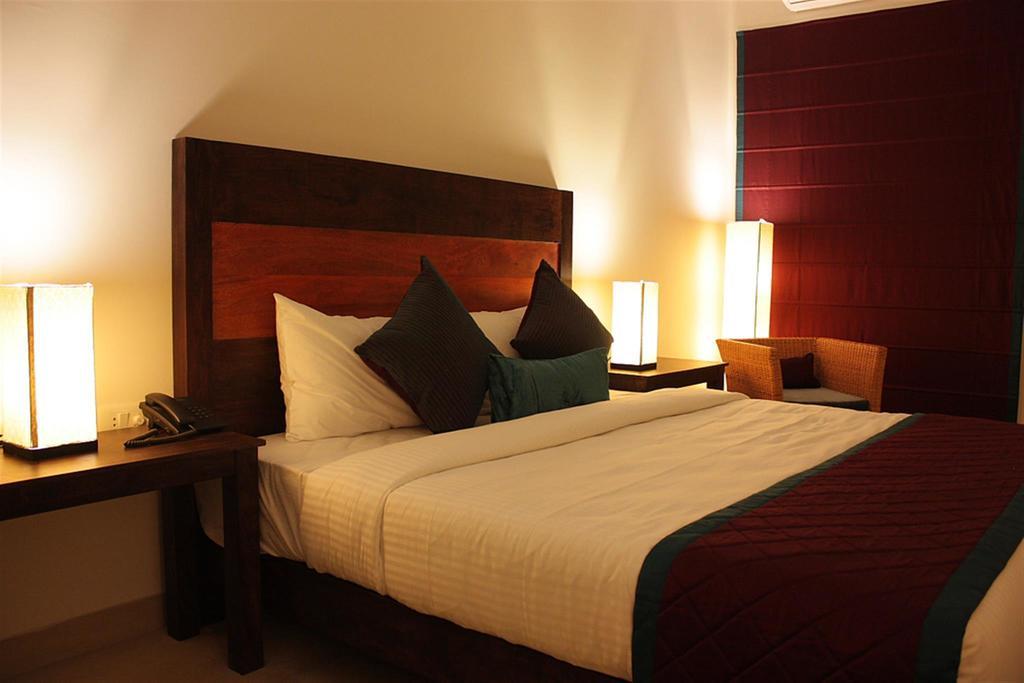 Devraj Niwas Hotel Jaipur Bagian luar foto