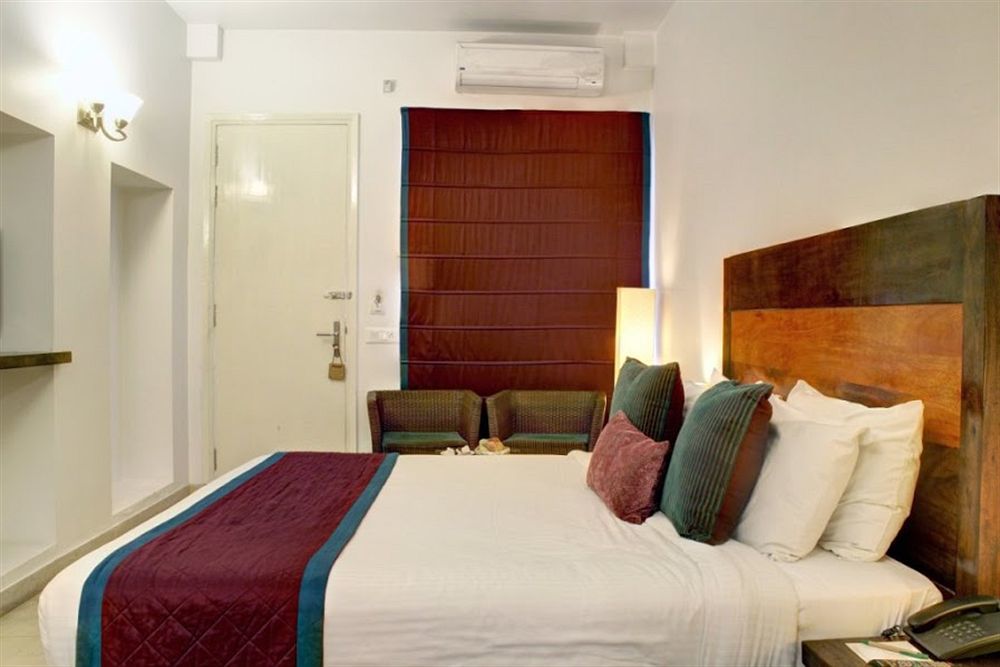 Devraj Niwas Hotel Jaipur Bagian luar foto